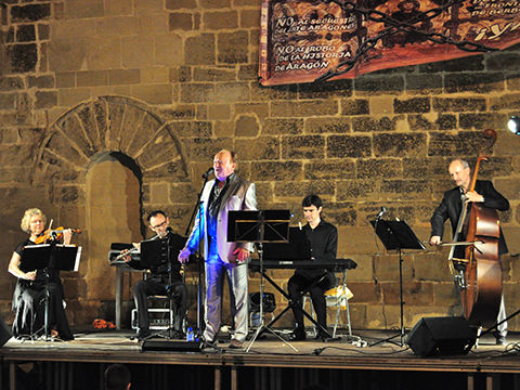 Concierto Grupo Elegia con Ramon La Voz. www.elegia.es.02 Musicos de Zaragoza para conciertos, bodas y todo tipo de eventos. www.elegia.es Tel. 679 590 436