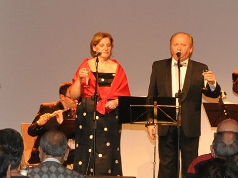 Sonia Asebes - Soprano y Ramon La Voz- solistas del Grupo Elegia.www.elegia.es Musicos de Zaragoza para conciertos, bodas y todo tipo de eventos. www.elegia.es Tel.679 590 436