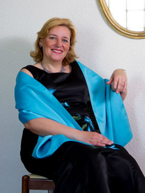 Sonia Asebes - Soprano, Participante del Grupo Elegia para conciertos, bodas y otros eventos en Zaragoza y en todo Aragon www.elegia.es